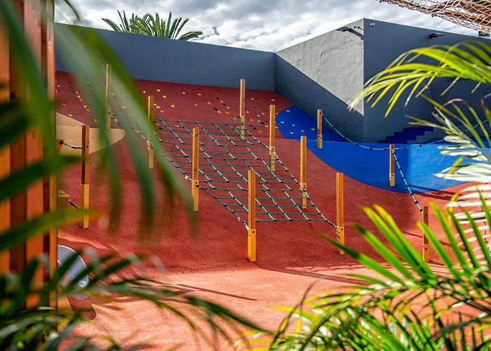 Adrián Hoteles Roca Nivaria